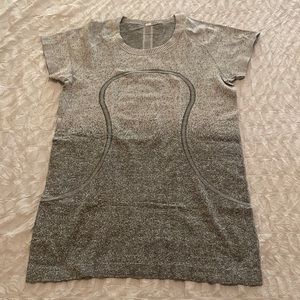 Lululemon Swiftly Top - Size 10